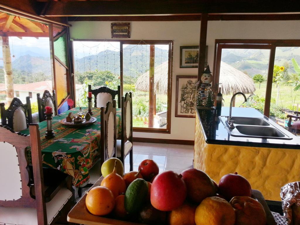 Hospedaje Rural La Boira Jardín Exterior foto