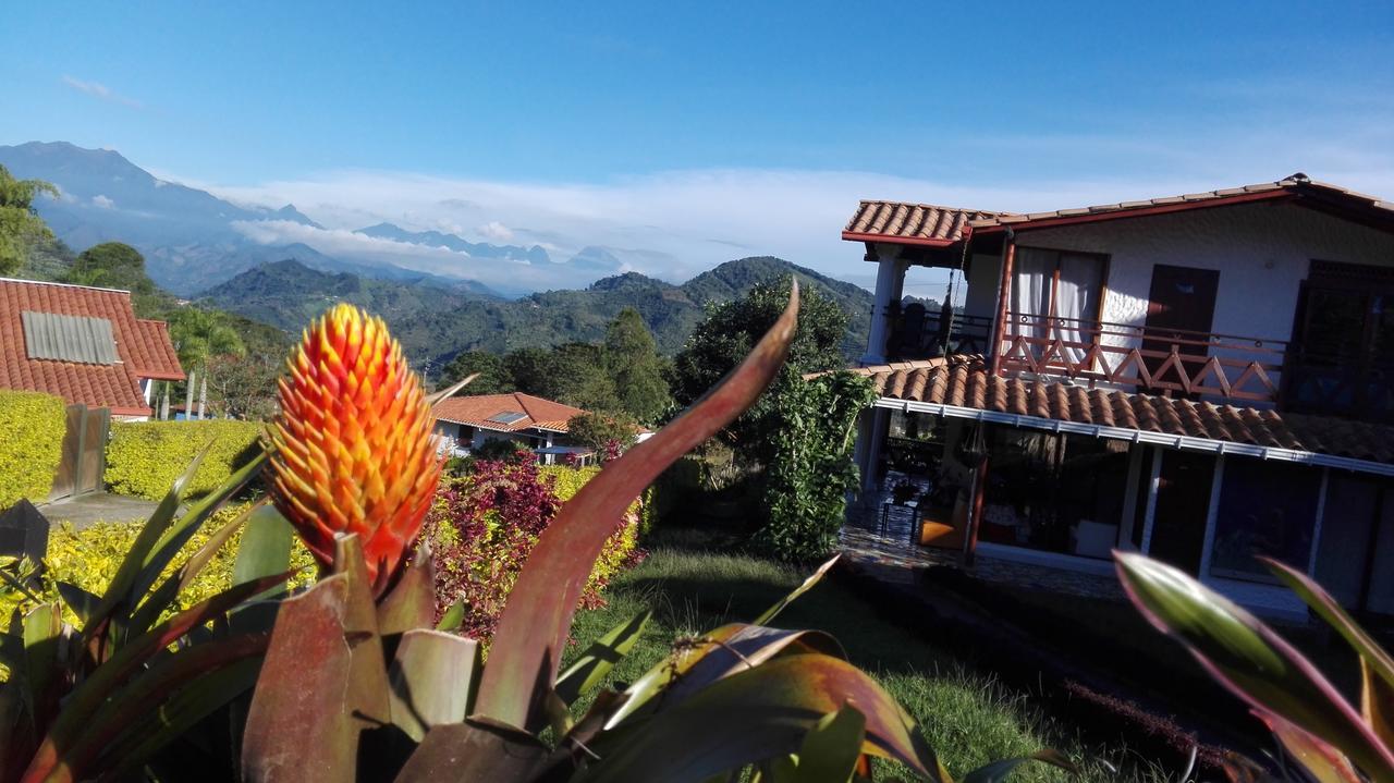 Hospedaje Rural La Boira Jardín Exterior foto